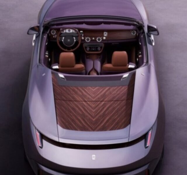 Rolls-Royce Droptail Amethyst