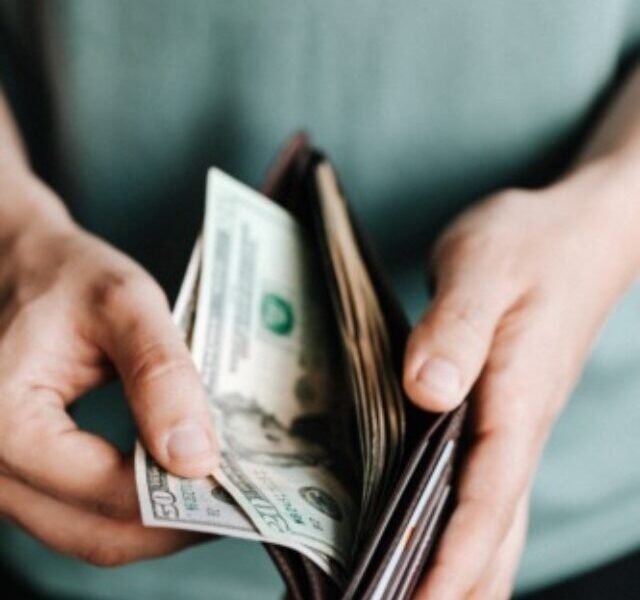 pexels-karolina-grabowska-4386433