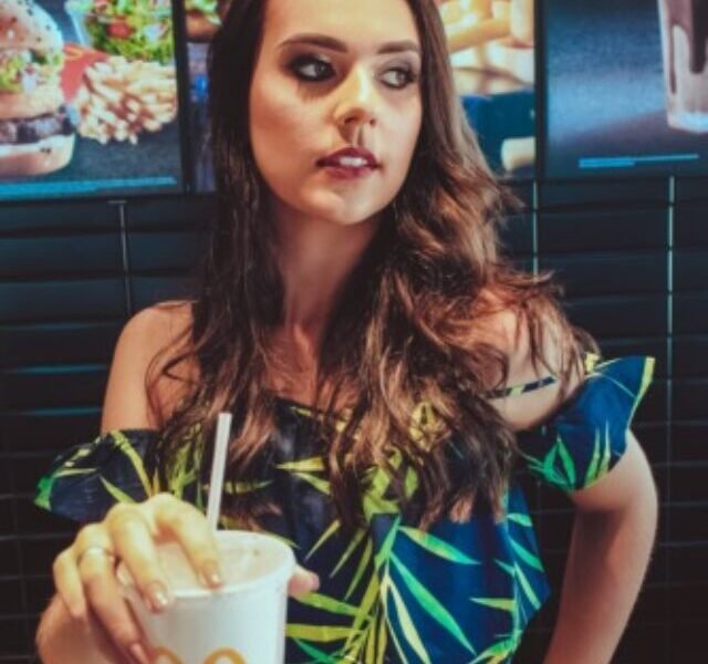 pexels-matheus-henrin-2095486