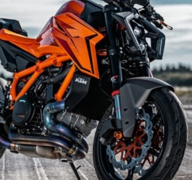 KTM 1390 Super Duke R Evo