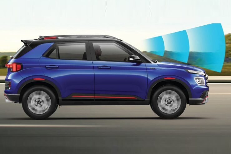 2025 Hyundai Venue launch date, New Hyundai Venue 2025 price in India, Hyundai Venue 2025 features, Hyundai Venue 2025 design changes, Hyundai Venue next-generation model, Hyundai Venue Diwali 2025 launch, Hyundai Venue 2025 engine options, Hyundai Venue 2025 spy images