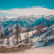 budget honeymoon destinations in India, affordable winter honeymoon, best honeymoon places India, winter honeymoon spots India, romantic places in India, honeymoon ideas for newlyweds, Kashmir honeymoon, Goa honeymoon, Munnar honeymoon, Coorg honeymoon, honeymoon destinations