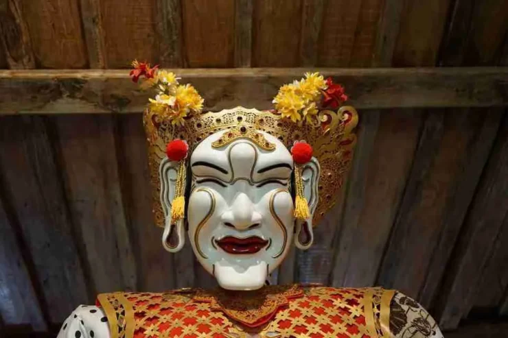 Campuhan Ridge Walk, Tibumana Waterfall, Setia Darma House of Masks and Puppets, Gunung Kawi, Pura Taman Saraswati, Hidden spots in UbudSolo travel Ubud Indonesia, Offbeat places in Ubud, Secret waterfalls Ubud, Ubud hidden gems itinerary, Unique things to do in Ubud Bali, Solo travel Bali guide, Quiet places in Ubud, Ubud cultural experiences, Lesser known temples in Ubud